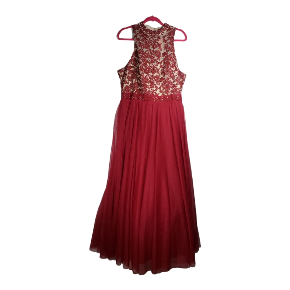 City Studio Women's Size 16W Burgundy Cream & Rhinestone Formal Gown uwt